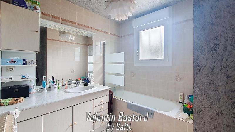 Maison - 84 m² - 5 pièces