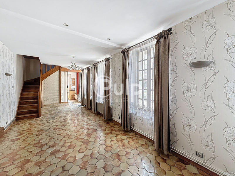 Maison - 113 m² - 8 pièces