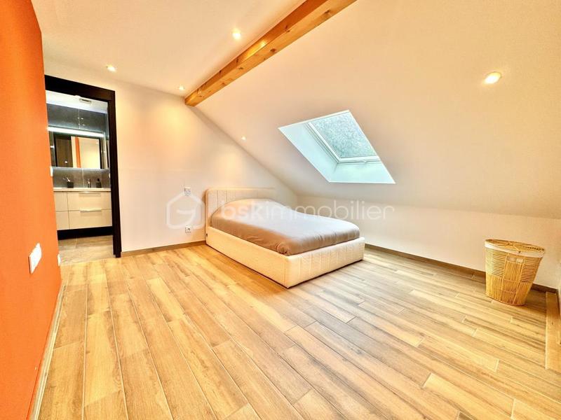Duplex - 97 m² - 4 pièces