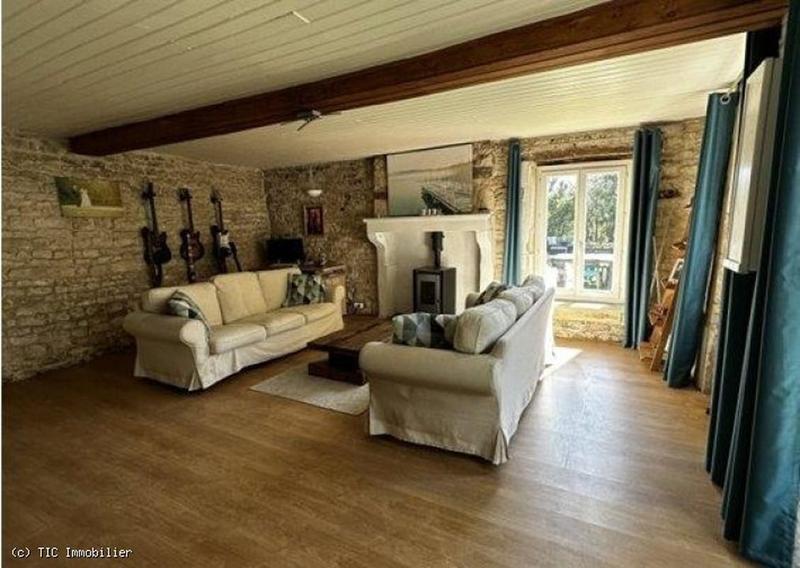 Maison - 137 m² - 4 pièces