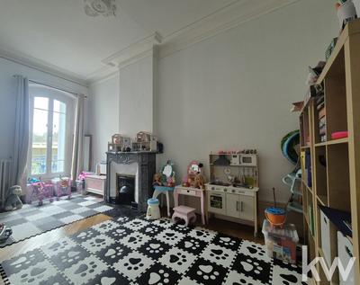 Appartement - 125 m² - 5 pièces