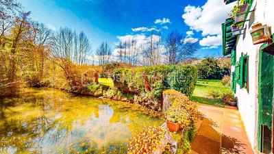 Moulin - 128 m² - 6 pièces