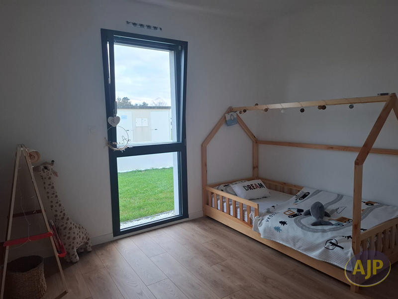 Maison - 100 m² - 4 pièces