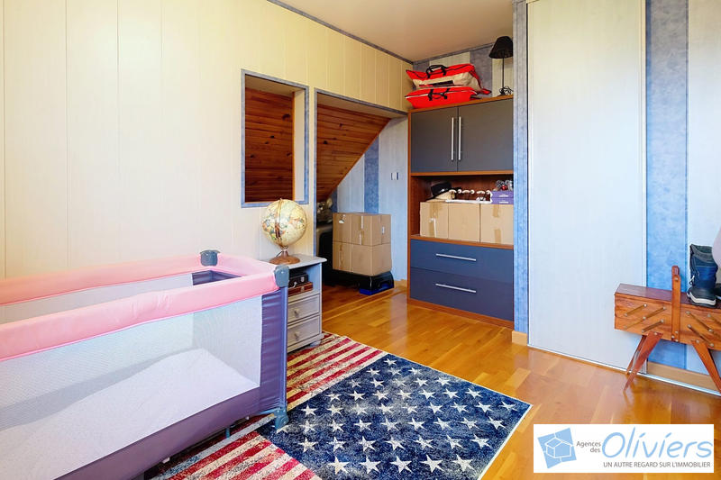 Maison - 147 m² - 6 pièces