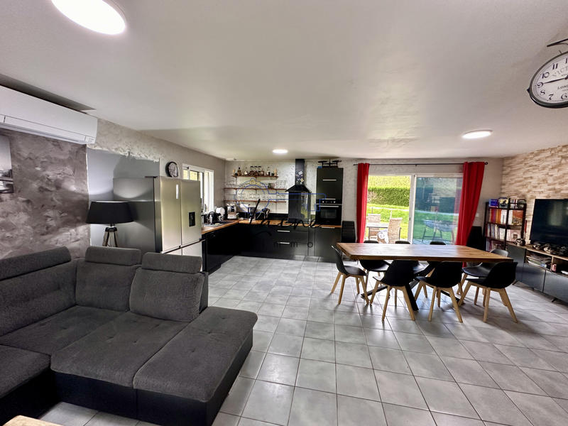 Maison - 104 m² - 6 pièces