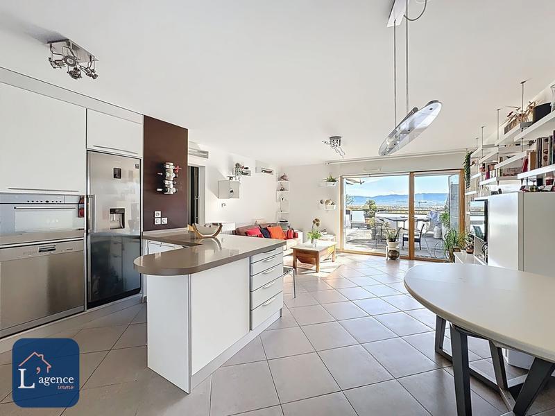 Appartement - 112 m² - 5 pièces