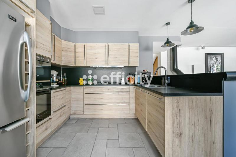 Maison - 128 m² - 4 pièces