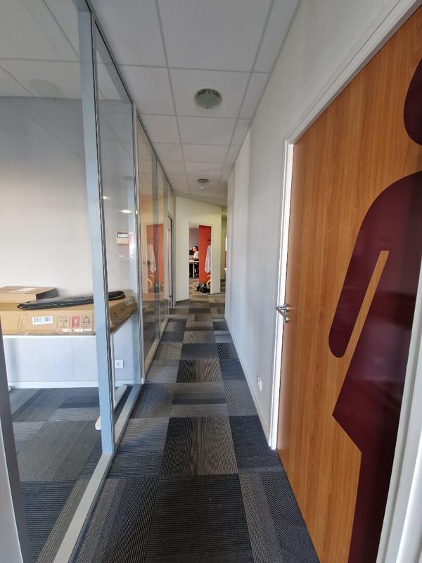 Bureau - 136 m²