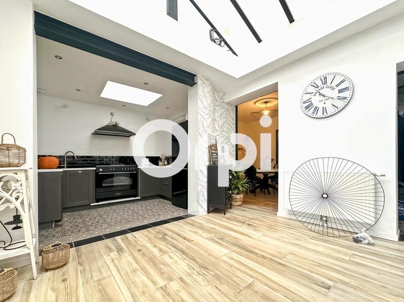 Maison - 136 m² - 4 pièces