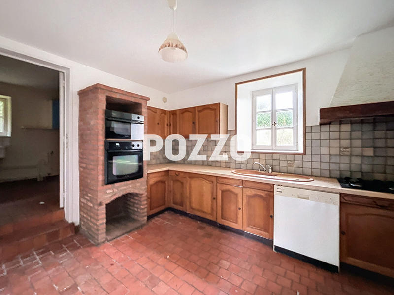 Maison - 176 m² - 9 pièces