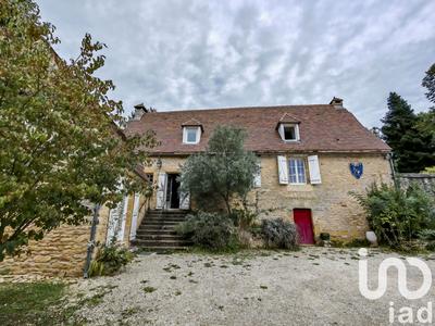 Maison - 139 m² - 5 pièces
