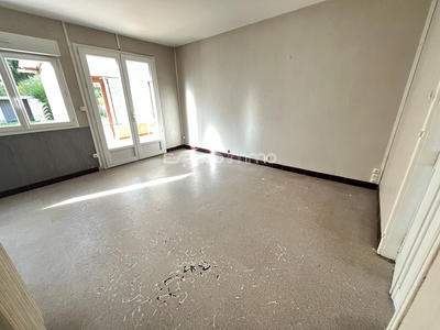 Maison - 64 m² - 3 pièces