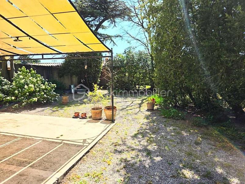 Maison - 387 m² - 10 pièces