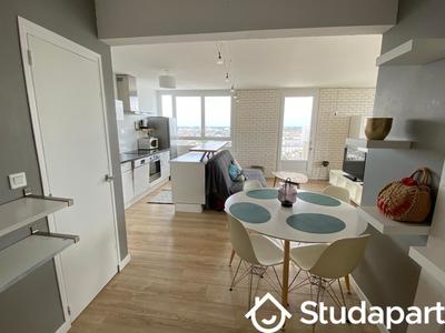 Chambre - 12 m² - 1 pièce