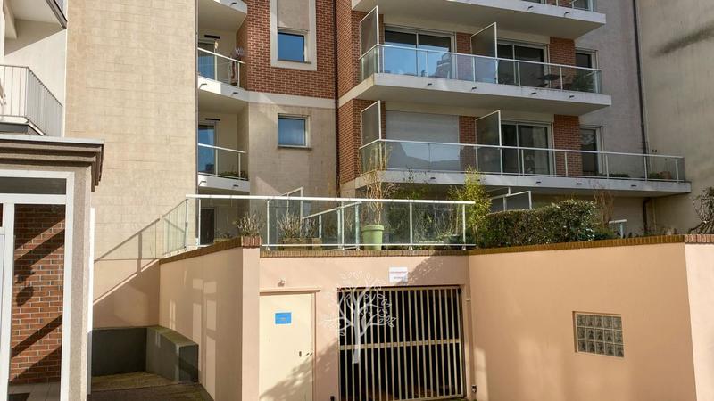 Appartement - 90 m² - 3 pièces