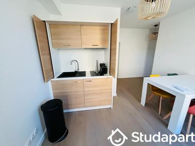 Chambre - 50 m² - 1 pièce
