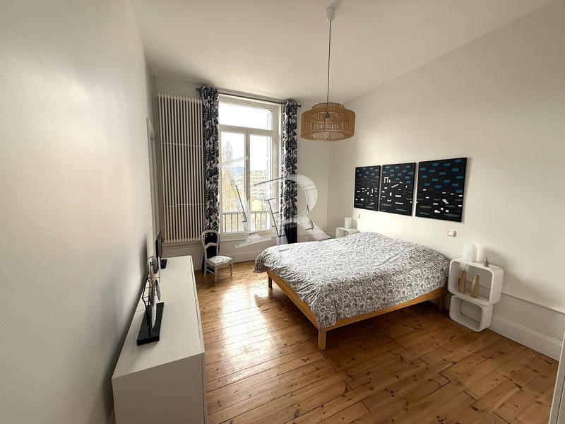 Appartement - 113 m² - 4 pièces