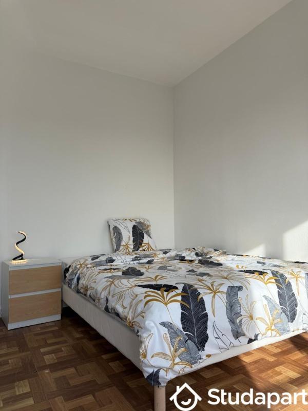 Chambre - 10 m² - 1 pièce