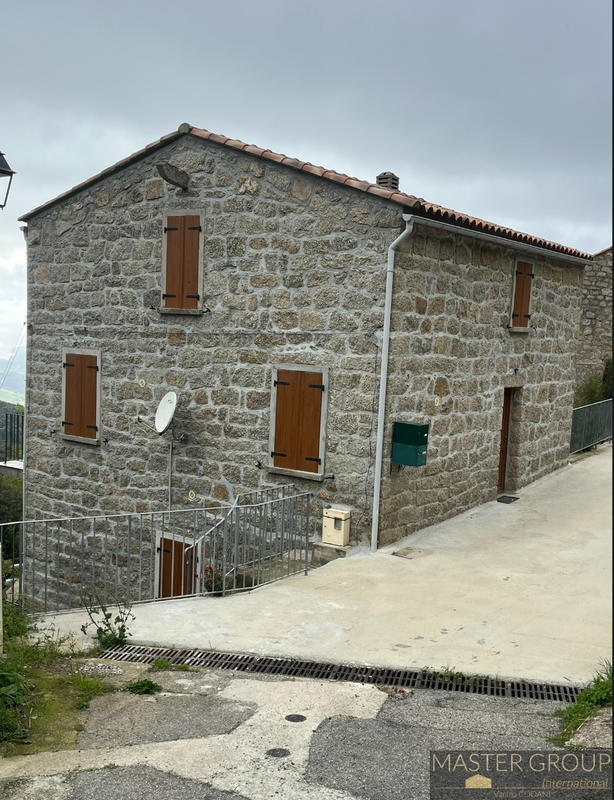 Maison - 130 m² - 5 pièces