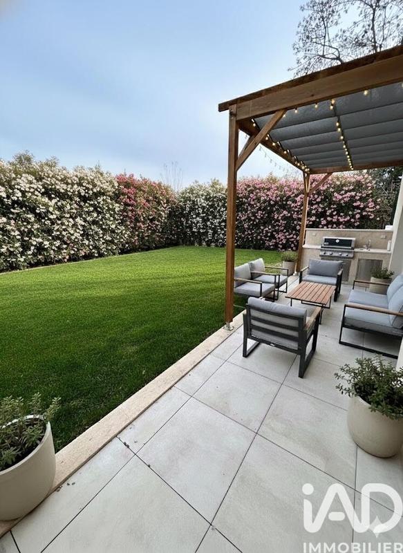 Maison - 96 m² - 4 pièces