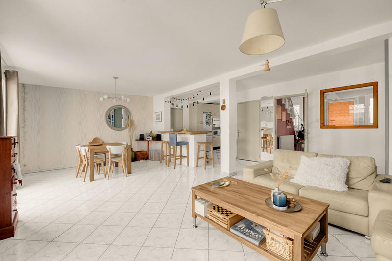 Maison - 148 m² - 6 pièces