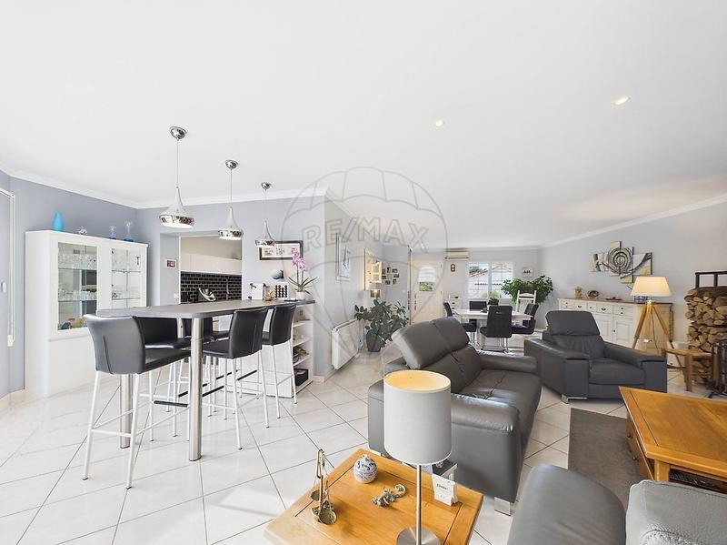 Maison - 165 m² - 5 pièces