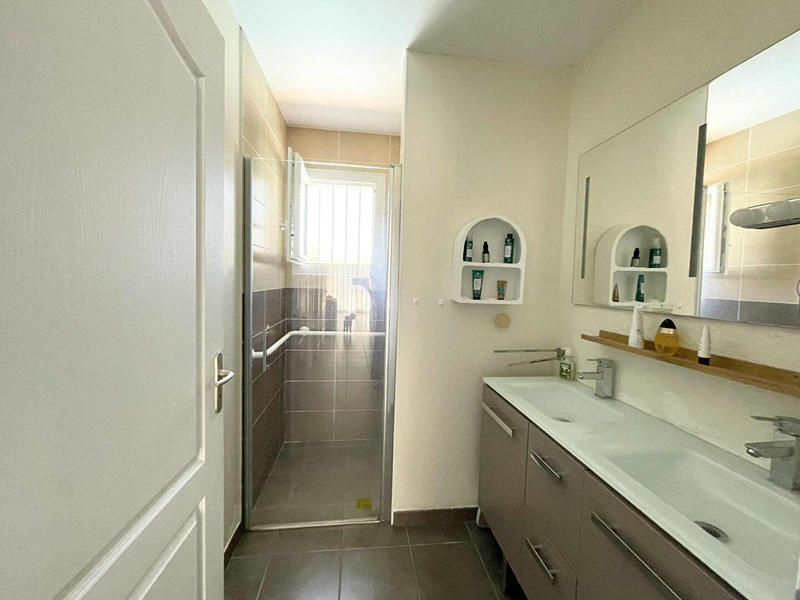 Maison - 96 m² - 5 pièces