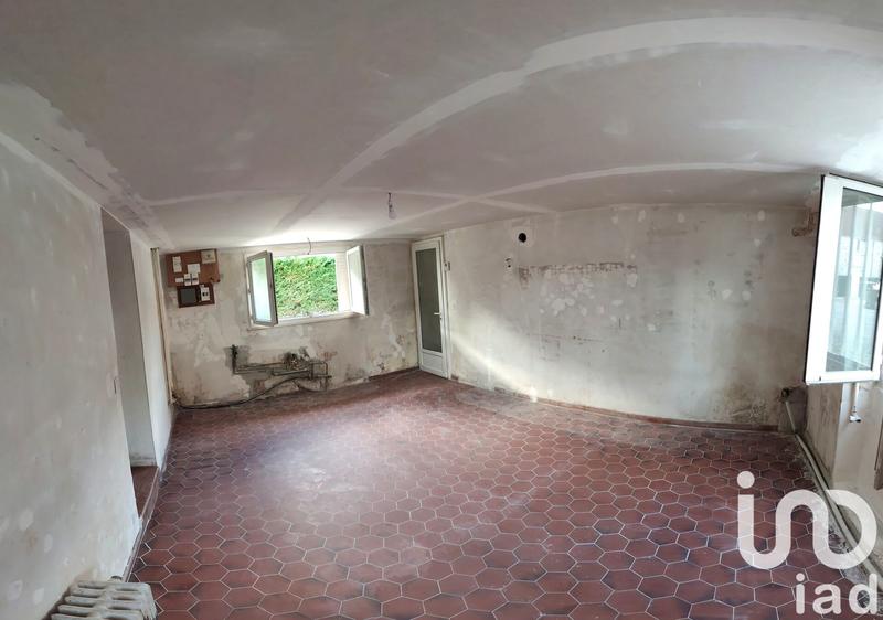 Maison - 238 m² - 6 pièces