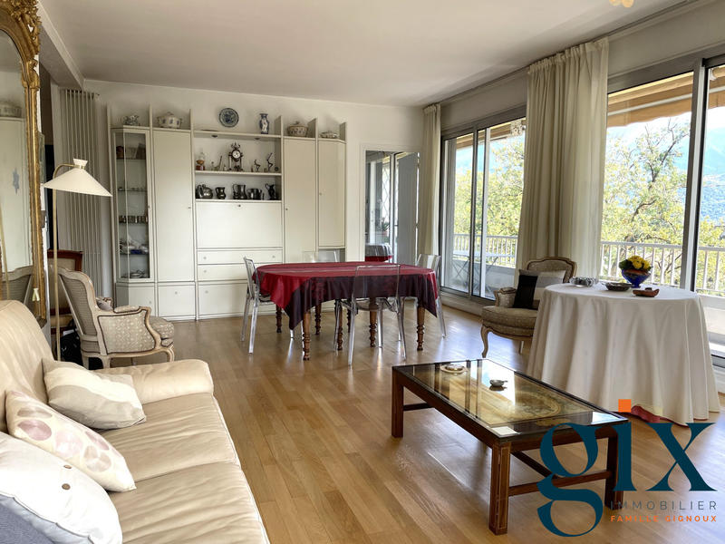 Appartement - 123 m² - 5 pièces