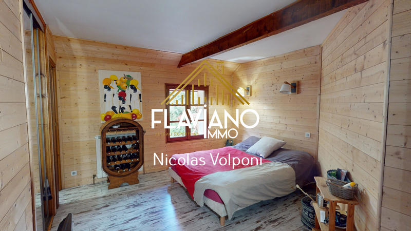 Appartement - 193 m² - 5 pièces