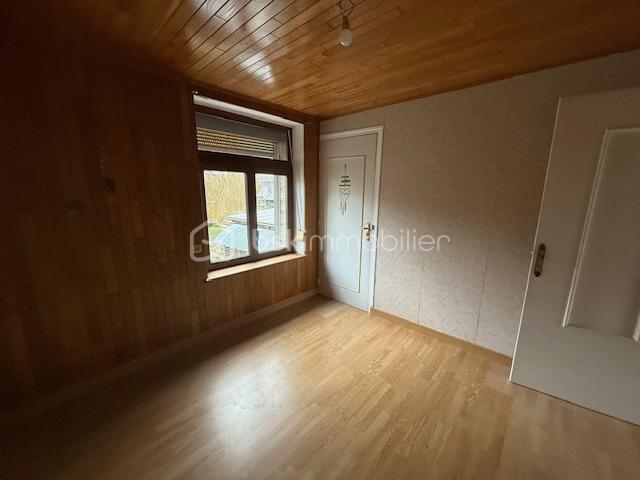 Demeure - 104 m² - 5 pièces