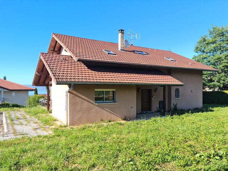 Maison - 325 m² - 6 pièces