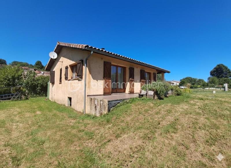 Maison traditionnelle - 80 m² - 3 pièces