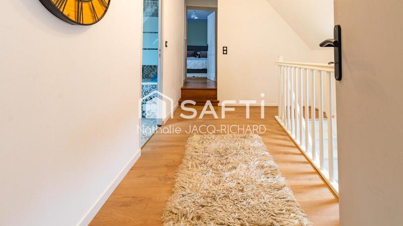 Maison - 180 m² - 7 pièces