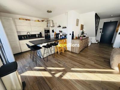 Villa - 90 m² - 4 pièces