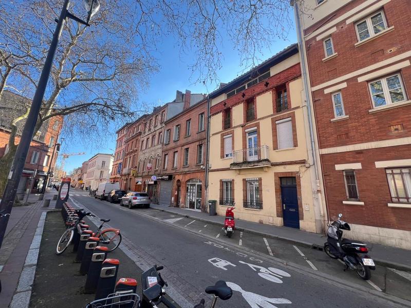 Studio - 15 m² - 2 pièces