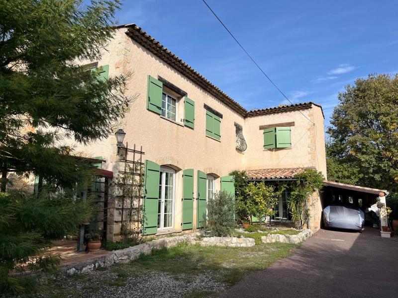 Maison - 157 m² - 4 pièces