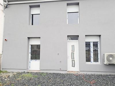 Maison - 93 m² - 4 pièces