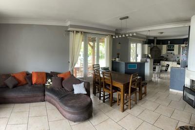 Propriété - 171 m² - 8 pièces