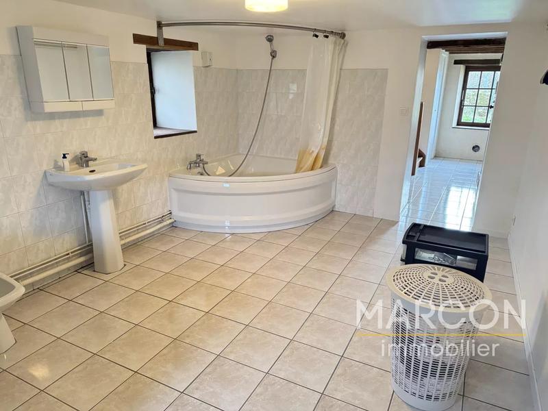 Maison - 197 m² - 7 pièces