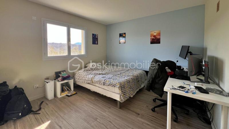 Maison - 196 m² - 6 pièces