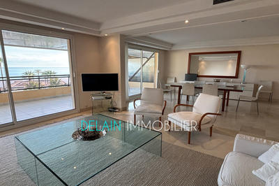 Appartement - 157 m² - 4 pièces