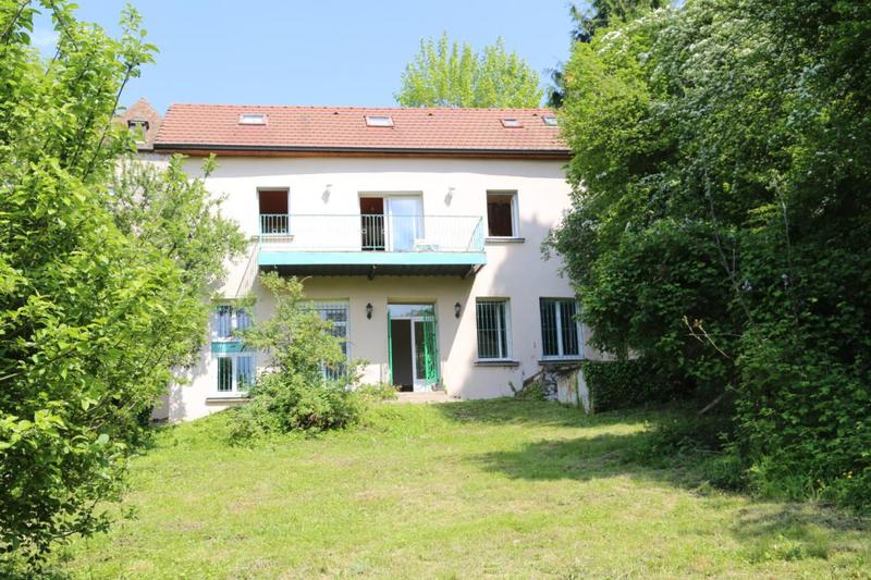 Grange - 130 m² - 4 pièces