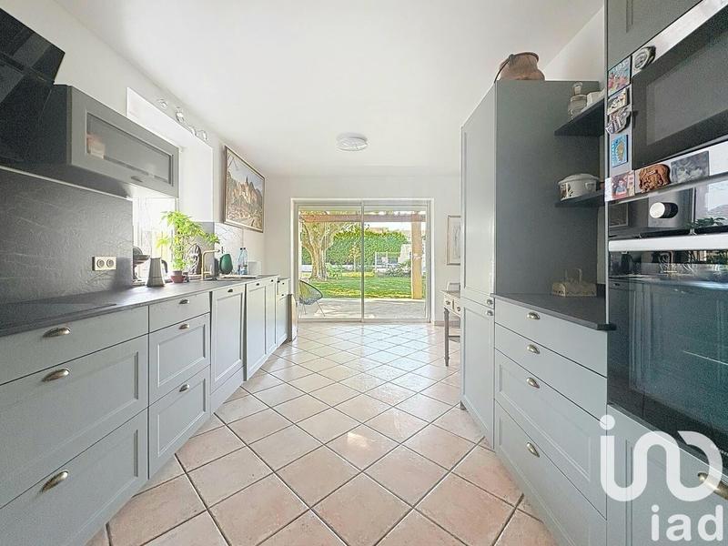 Maison - 268 m² - 9 pièces