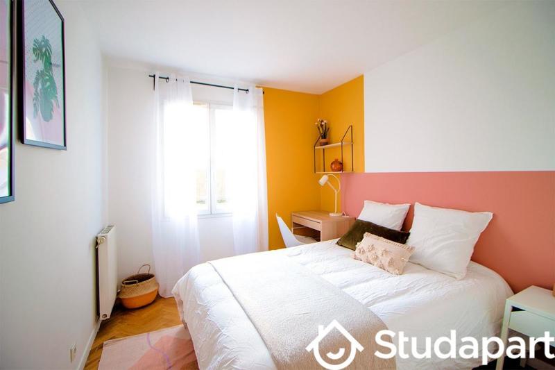 Chambre - 11 m² - 1 pièce