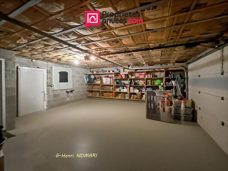 Maison - 185 m² - 9 pièces