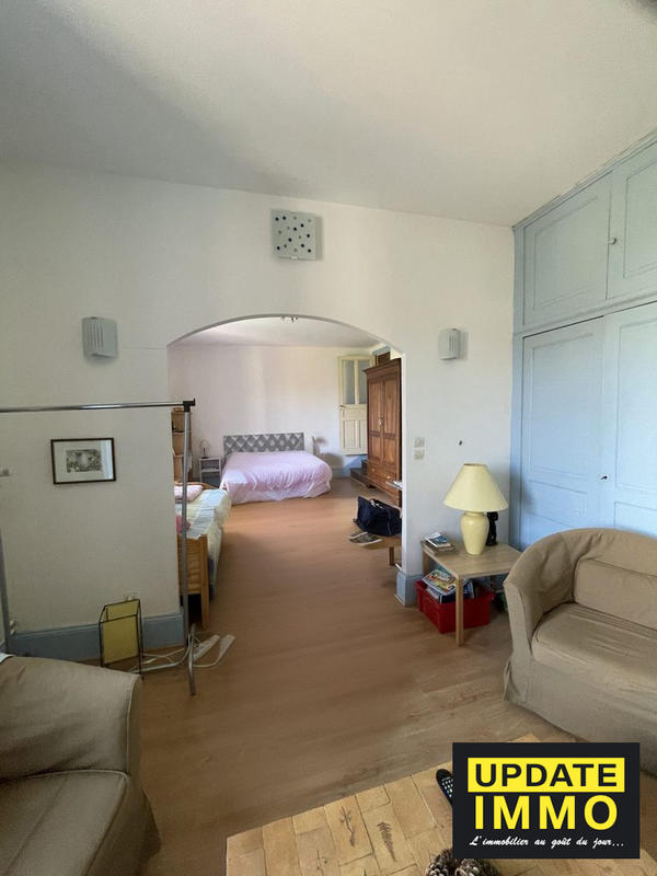 Maison ancienne - 241 m² - 7 pièces