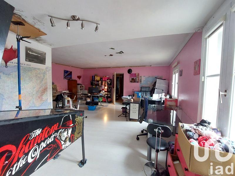 Maison - 313 m² - 5 pièces