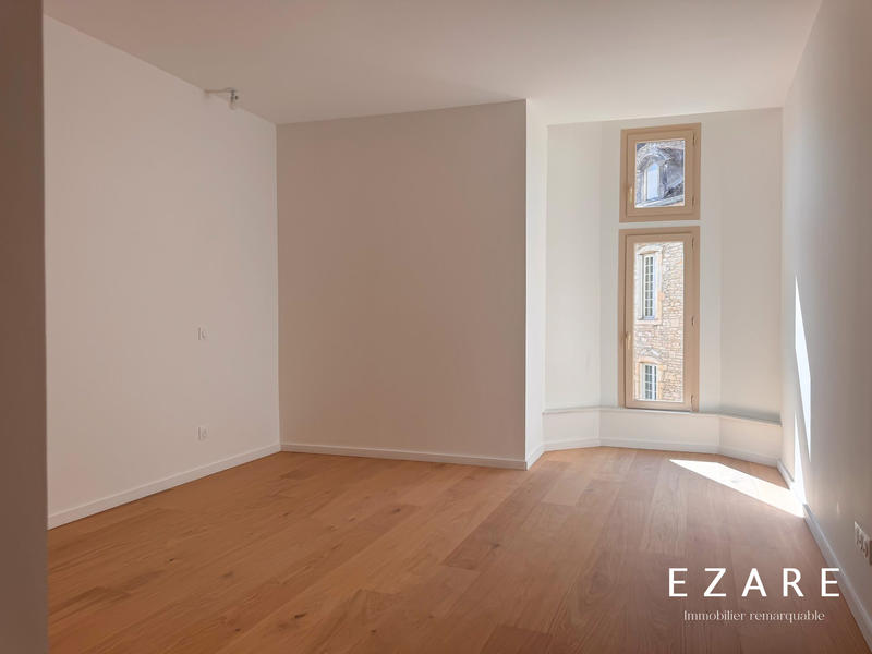 Appartement - 158 m² - 6 pièces