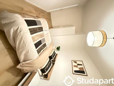 Appartement - 79 m² - 5 pièces